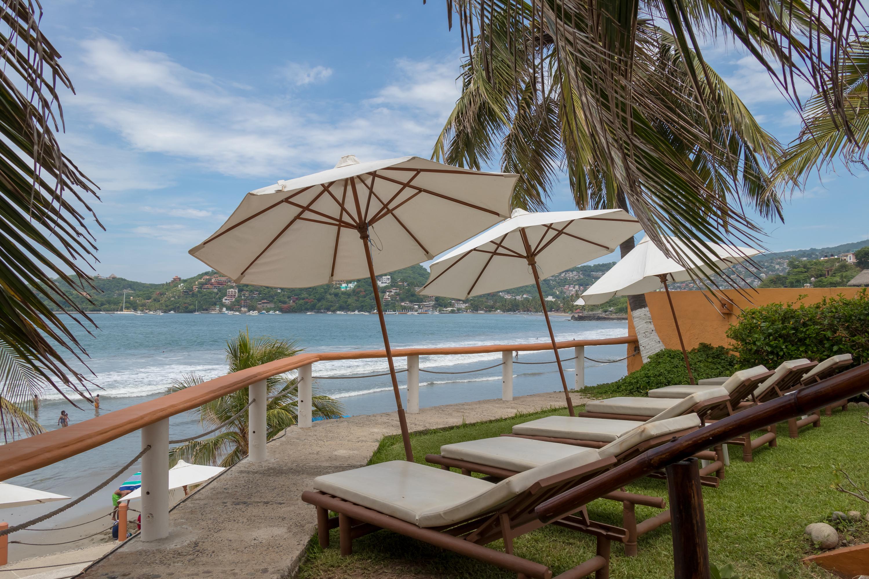 Villas Miramar Zihuatanejo Bagian luar foto